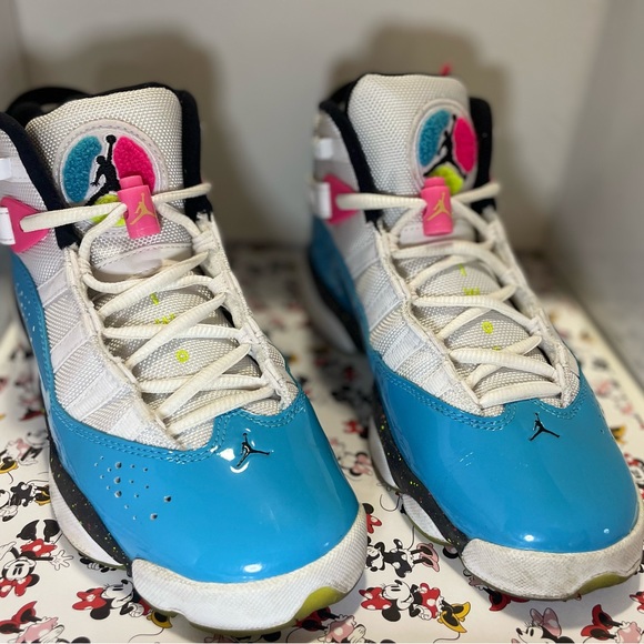 Jordan Shoes Selling This Pair Of Jordans Used Normal Wear Poshmark